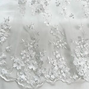 Elegant Floral Embroidered Mesh Fabric Pearls